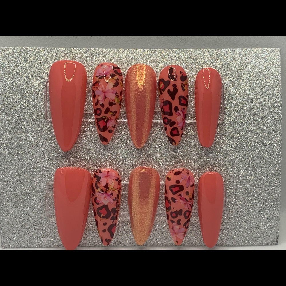 Stiletto press on nails